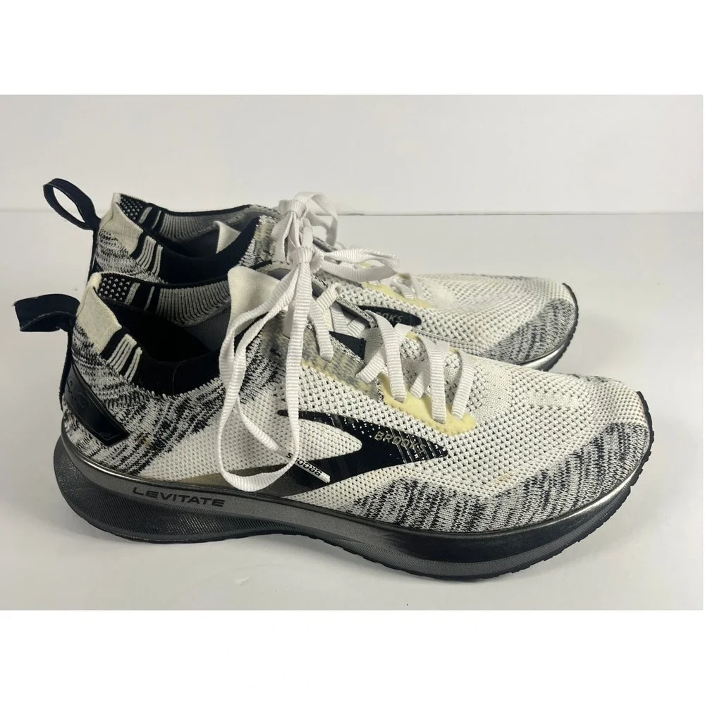 Brooks Levitate 4 Running Shoes Womens 7.5 White Black Good DNA AMP Sneakers